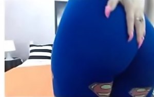 WWW.XCHATSTER.COM Hijabi In Amazing Tight Leggings On CAM exhibitionism her assets!