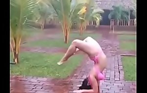 Yoga in rain .MKV