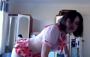 Teen trap teases in cute outfit