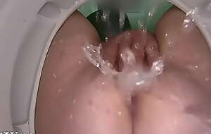 Real homemade pussy wash on toilet bowl
