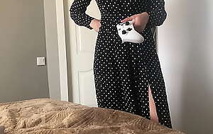 Step sister couldn't masturbate with gamepad and replaced it with her stepbrother's cock