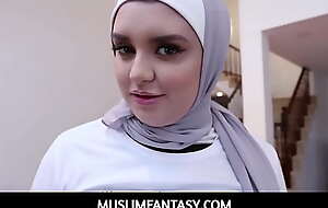 MuslimFantasy- Virgin Leda Lotharia fucked by Billy Visual huge cock. Billy decides to teach her a few things, she shows him her tits first, then her pussy to feel. Leda thanks Billy says shes ready to lose her virginity